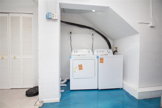 12140 CAPRI CIRCLE S 709, Treasure Island, FL 33706