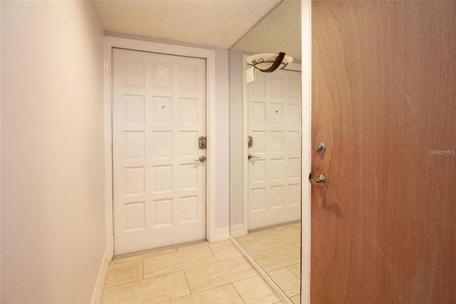 12140 CAPRI CIRCLE S 709, Treasure Island, FL 33706