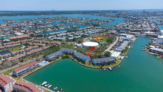 12140 CAPRI CIRCLE S 709, Treasure Island, FL 33706