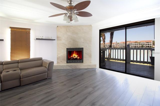 12140 CAPRI CIRCLE S 709, Treasure Island, FL 33706