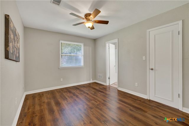 1917 Castle Gate Circle, San Marcos, TX 78666
