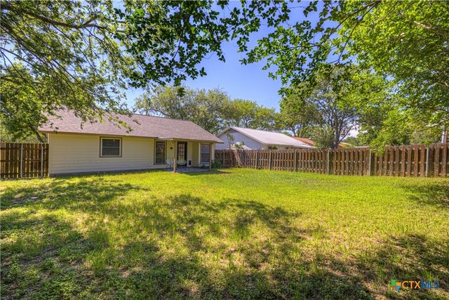 1917 Castle Gate Circle, San Marcos, TX 78666