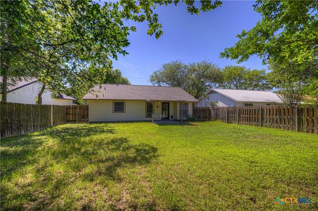 1917 Castle Gate Circle, San Marcos, TX 78666