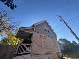 3813 W Wright STREET, Milwaukee, WI 53210