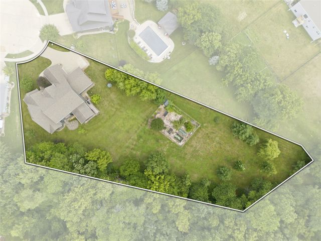 165 Hidden Meadow Drive, Waukee, IA 50263