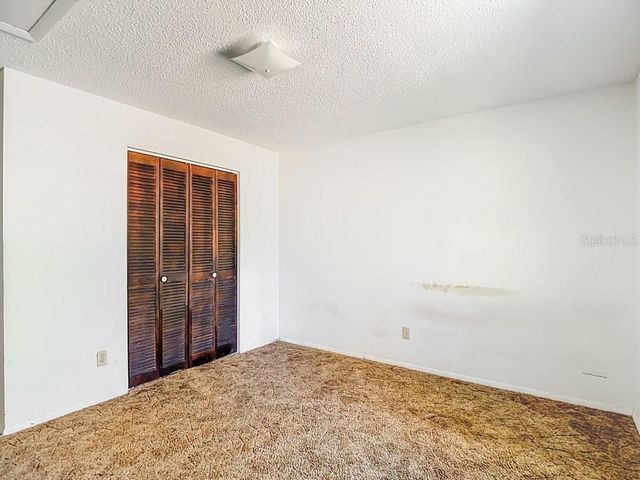 1807 N BARNES STREET, Plant City, FL 33563