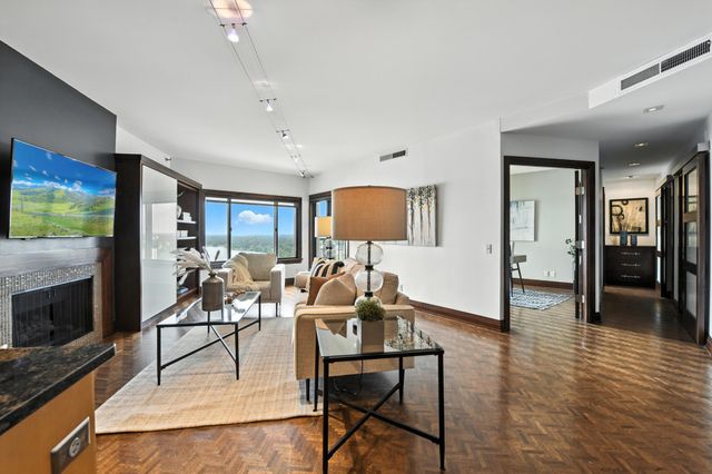 2950 Dean Parkway 2205, Minneapolis, MN 55416