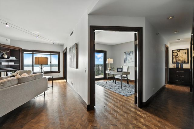 2950 Dean Parkway 2205, Minneapolis, MN 55416