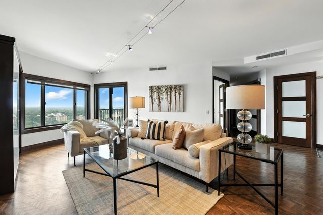 2950 Dean Parkway 2205, Minneapolis, MN 55416