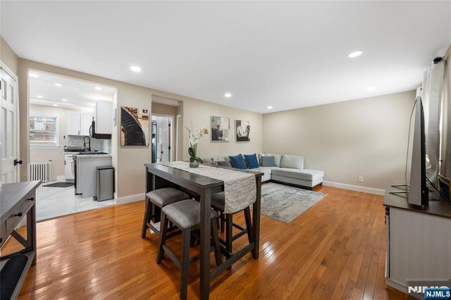 161 Knickerbocker C, Englewood, NJ 07631