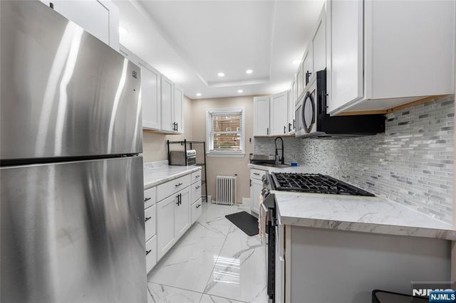 161 Knickerbocker C, Englewood, NJ 07631