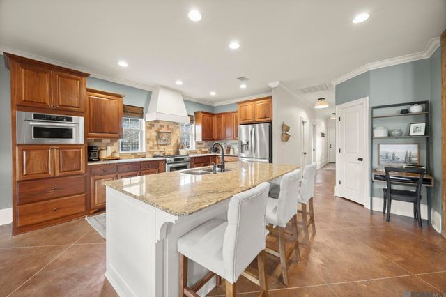 4850 Alice Louise Dr, Greenwell Springs, LA 70739