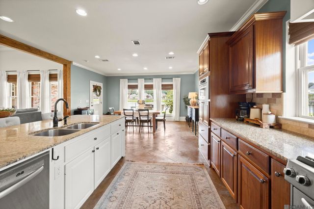 4850 Alice Louise Dr, Greenwell Springs, LA 70739