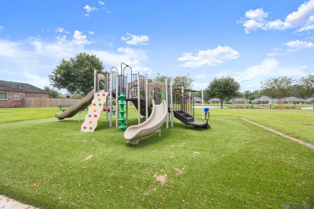 4850 Alice Louise Dr, Greenwell Springs, LA 70739