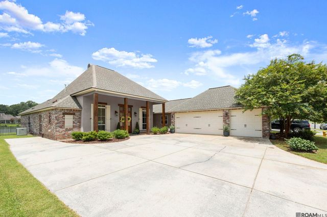 4850 Alice Louise Dr, Greenwell Springs, LA 70739