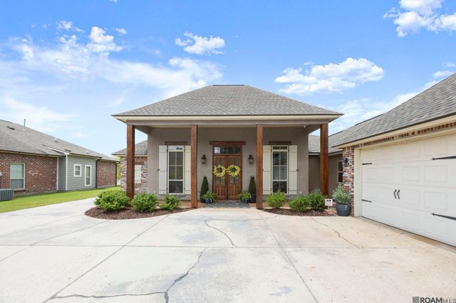 4850 Alice Louise Dr, Greenwell Springs, LA 70739