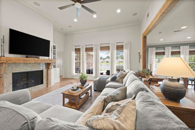 4850 Alice Louise Dr, Greenwell Springs, LA 70739