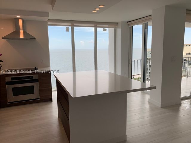 881 Ocean Dr 12C, Key Biscayne, FL 33149