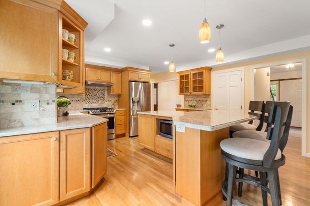 20 Hunters Run, Franklin, MA 02038