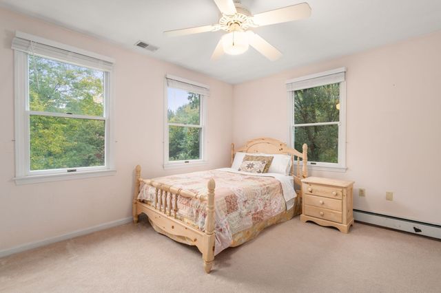 20 Hunters Run, Franklin, MA 02038
