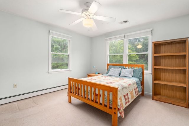 20 Hunters Run, Franklin, MA 02038