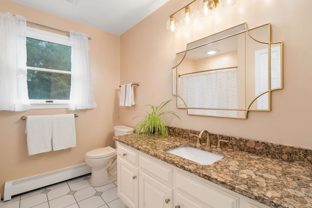 20 Hunters Run, Franklin, MA 02038