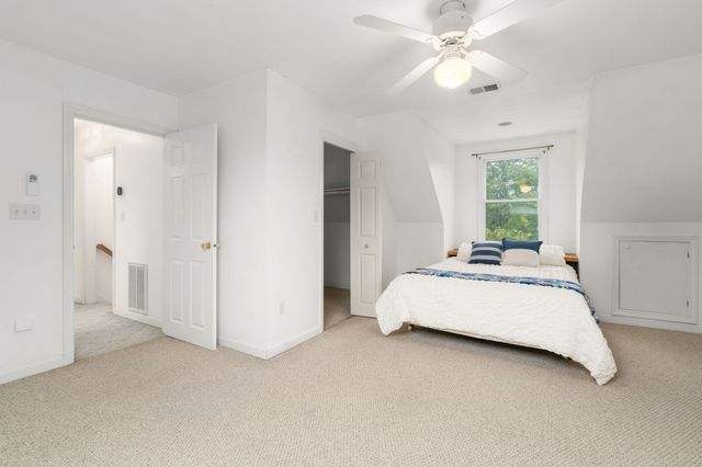 20 Hunters Run, Franklin, MA 02038