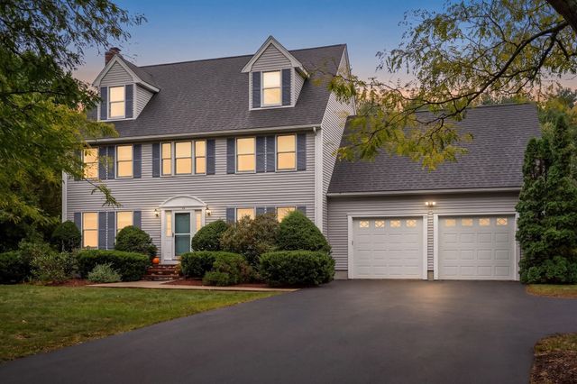 20 Hunters Run, Franklin, MA 02038