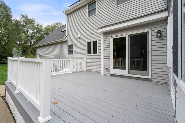 20 Hunters Run, Franklin, MA 02038