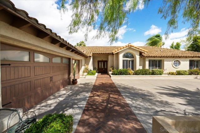 328 Montecito Gln, Esondido, CA 92025