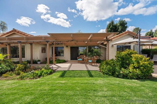 328 Montecito Gln, Esondido, CA 92025