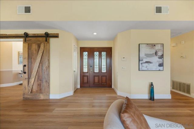 328 Montecito Gln, Esondido, CA 92025