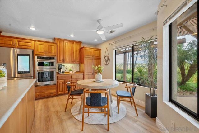 328 Montecito Gln, Esondido, CA 92025