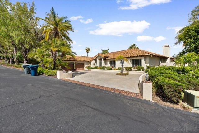 328 Montecito Gln, Esondido, CA 92025