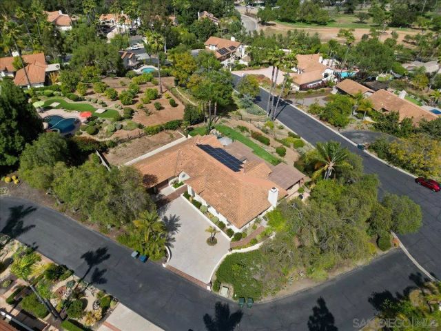 328 Montecito Gln, Esondido, CA 92025
