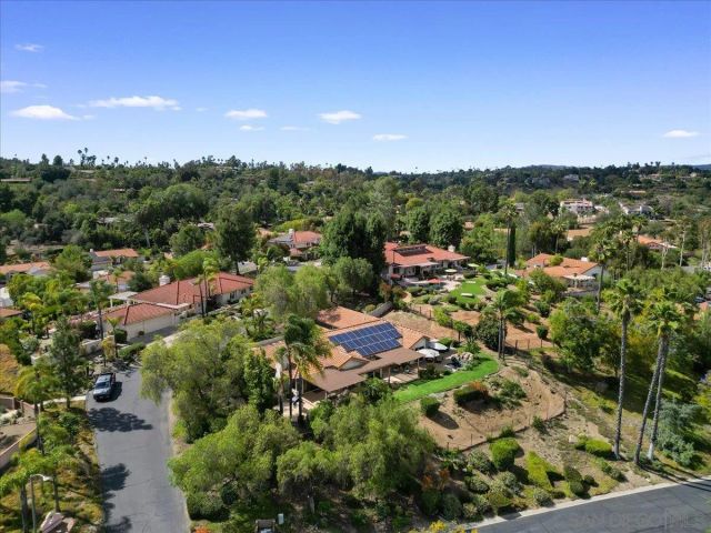 328 Montecito Gln, Esondido, CA 92025
