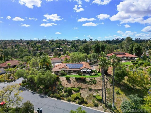 328 Montecito Gln, Esondido, CA 92025
