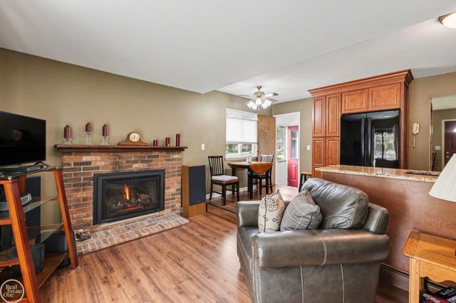 42844 Wrobel Street, Clinton Twp, MI 48038