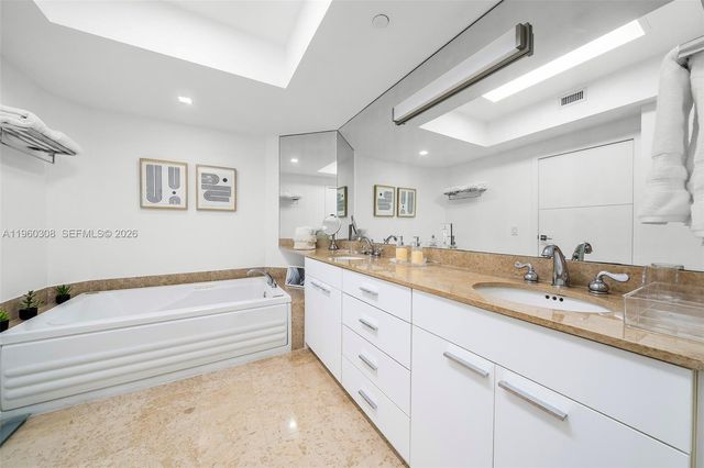 4779 Collins Ave 3804, Miami Beach, FL 33140