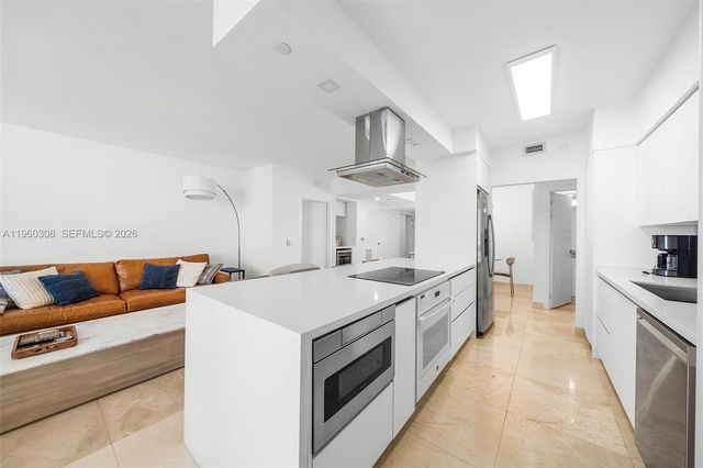 4779 Collins Ave 3804, Miami Beach, FL 33140