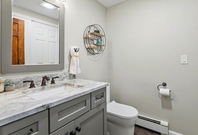 16 Tokanel Drive, Londonderry, NH 03053