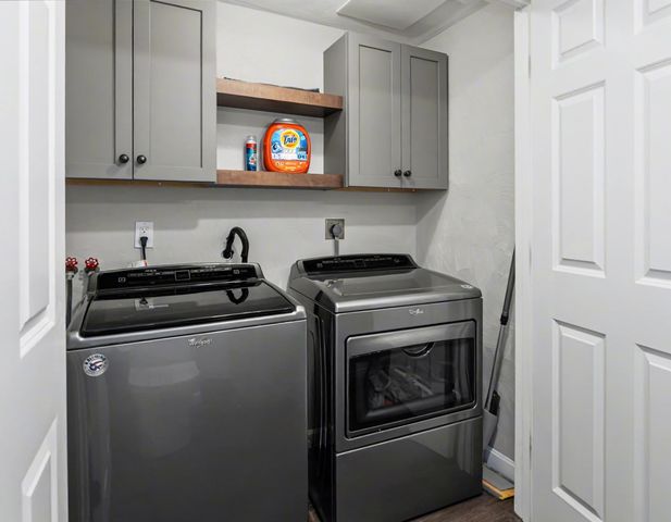 16 Tokanel Drive, Londonderry, NH 03053