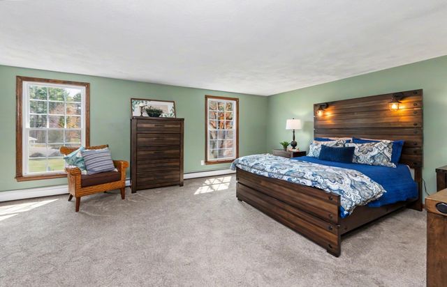 16 Tokanel Drive, Londonderry, NH 03053