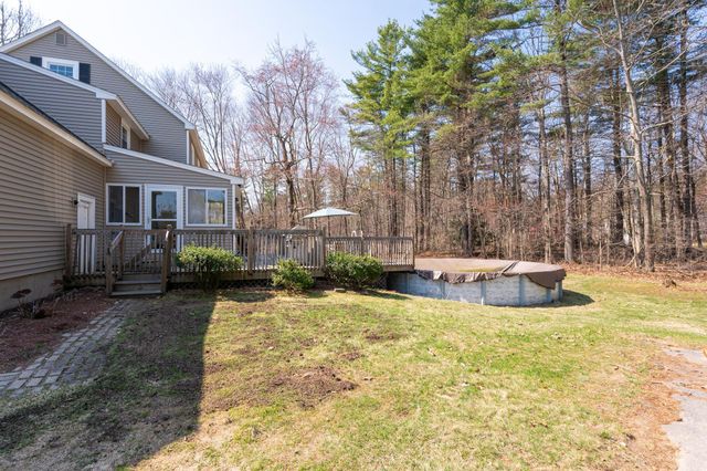 16 Tokanel Drive, Londonderry, NH 03053