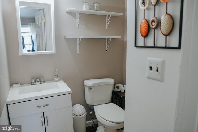 997 VINELAND AVE, Bridgeton, NJ 08302