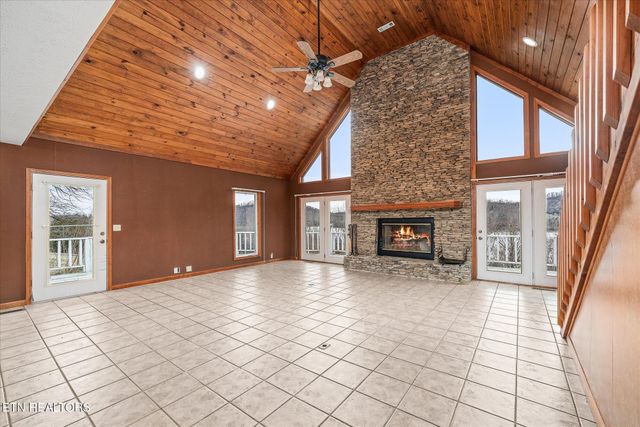 378 Holleman Bend Lane, Granville, TN 38564