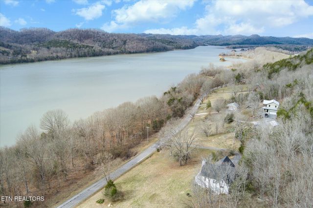 378 Holleman Bend Lane, Granville, TN 38564