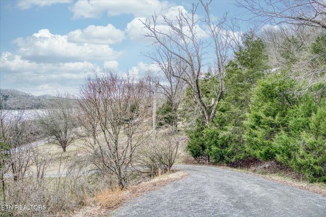 378 Holleman Bend Lane, Granville, TN 38564