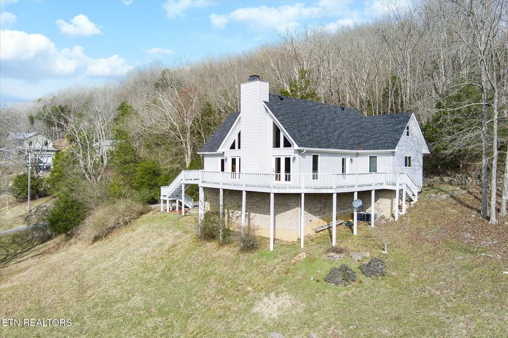 378 Holleman Bend Lane, Granville, TN 38564