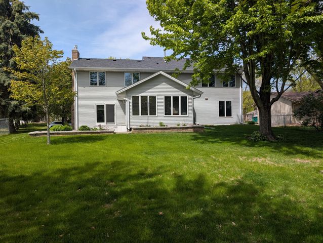 1705 James Court, Burnsville, MN 55337
